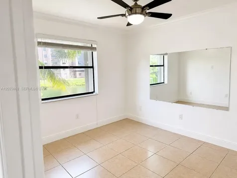 7668 SW 152nd Avenue Miami FL 33193