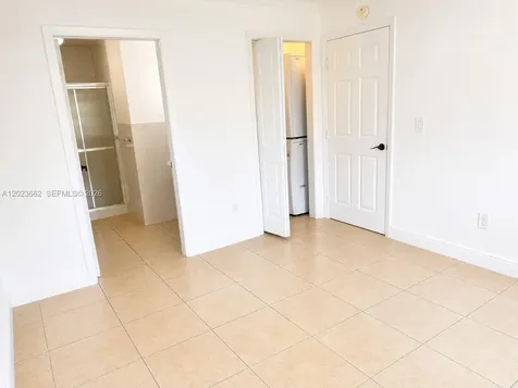 7668 SW 152nd Avenue Miami FL 33193
