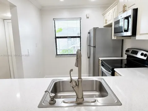 7668 SW 152nd Avenue Miami FL 33193