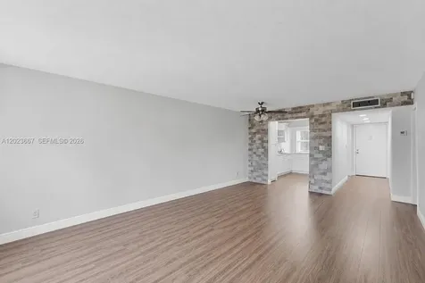 8405 NW 61st Street Tamarac FL 33321