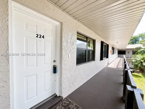 10370 SW 220th Street Cutler Bay FL 33190