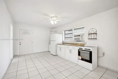 877 W 33rd Street Hialeah FL 33012