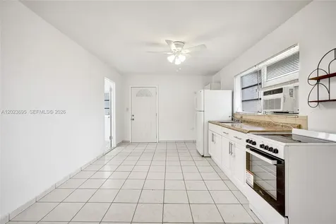 877 W 33rd Street Hialeah FL 33012