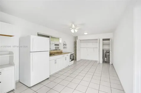 877 W 33rd Street Hialeah FL 33012
