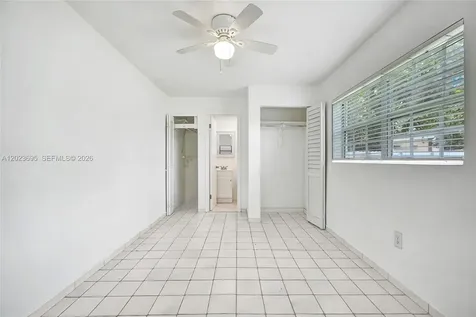 877 W 33rd Street Hialeah FL 33012