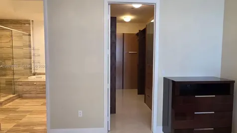15811 Collins Avenue Sunny Isles Beach FL 33160
