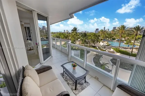21205 Yacht Club Drive Aventura FL 33180