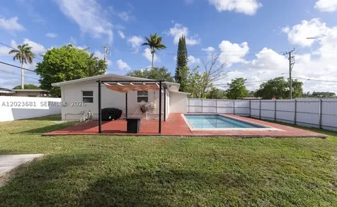 5771 SW 38th Court Davie FL 33314