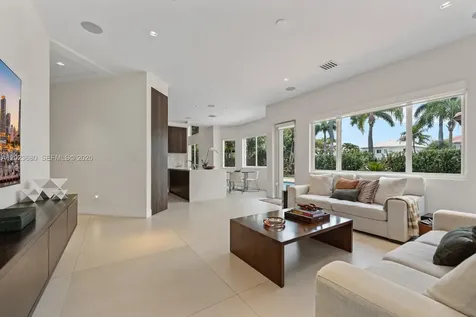 11163 NW 71st Terrace Doral FL 33178