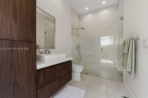 11163 NW 71st Terrace Doral FL 33178