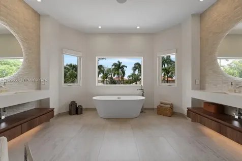 11163 NW 71st Terrace Doral FL 33178