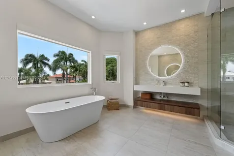 11163 NW 71st Terrace Doral FL 33178
