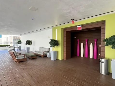55 SE 6th Street Miami FL 33131