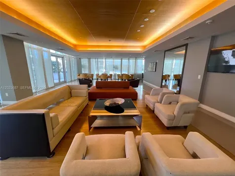55 SE 6th Street Miami FL 33131