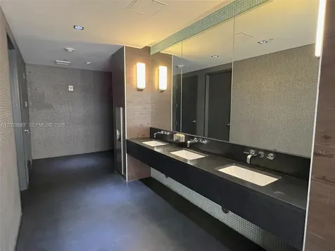 55 SE 6th Street Miami FL 33131