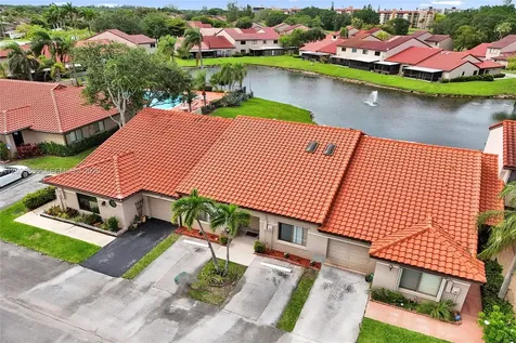 3273 W Inverrary Boulevard W Lauderhill FL 33319