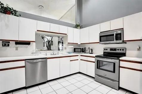3273 W Inverrary Boulevard W Lauderhill FL 33319