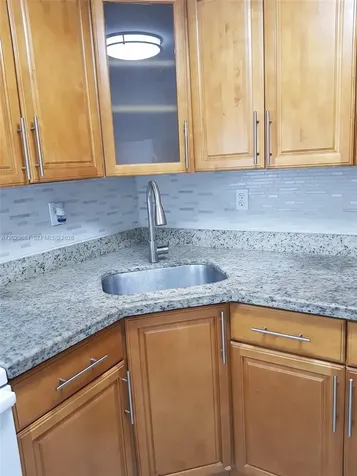 606 W 81st Street Hialeah FL 33014