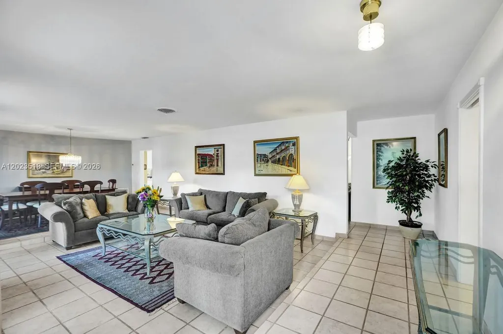 8521 SW 86th Court Miami FL 33143