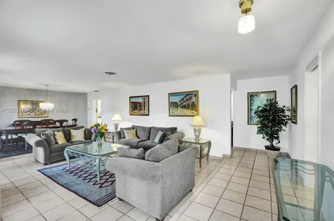 8521 SW 86th Court Miami FL 33143