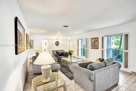8521 SW 86th Court Miami FL 33143