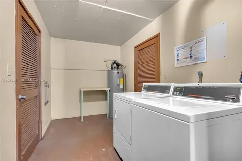 8881 Sunrise Lakes Boulevard Sunrise FL 33322