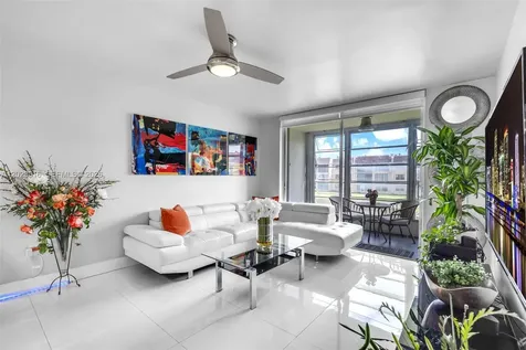 8881 Sunrise Lakes Boulevard Sunrise FL 33322