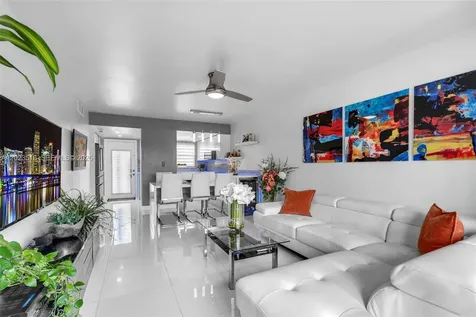 8881 Sunrise Lakes Boulevard Sunrise FL 33322