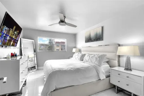 8881 Sunrise Lakes Boulevard Sunrise FL 33322