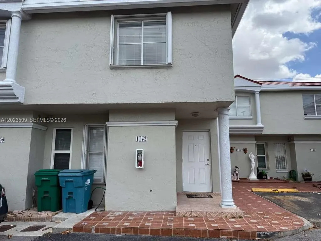 1137 NW 123rd Court Miami FL 33182