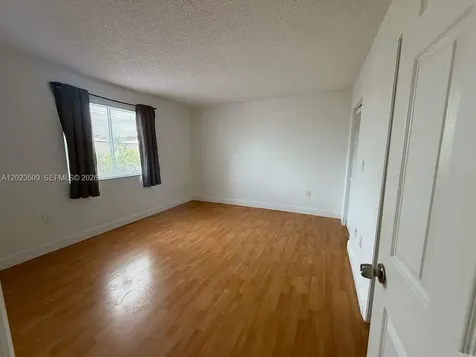 1137 NW 123rd Court Miami FL 33182