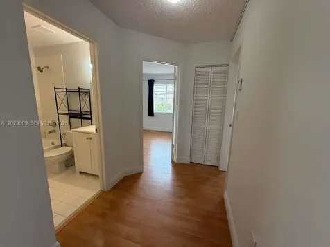1137 NW 123rd Court Miami FL 33182