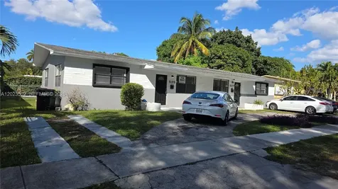 525 NE 132nd Terrace North Miami FL 33161