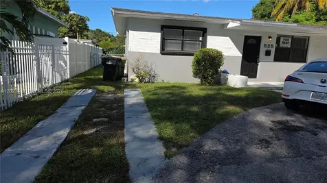 525 NE 132nd Terrace North Miami FL 33161
