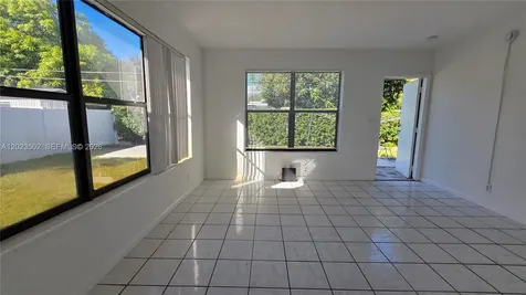 525 NE 132nd Terrace North Miami FL 33161