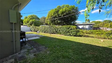 525 NE 132nd Terrace North Miami FL 33161