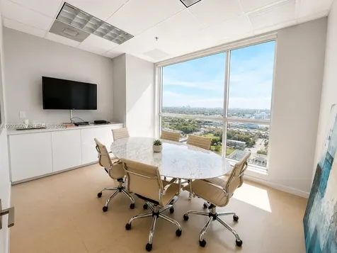 175 SW 7th Street Miami FL 33130