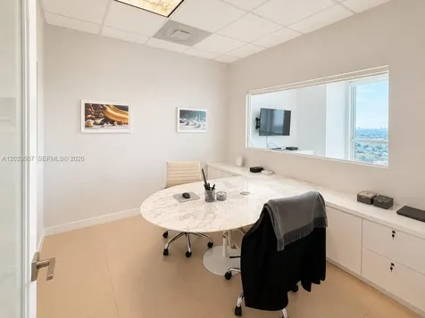 175 SW 7th Street Miami FL 33130