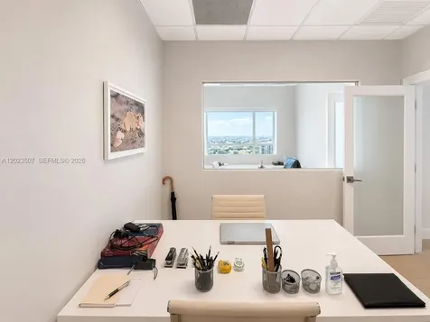 175 SW 7th Street Miami FL 33130
