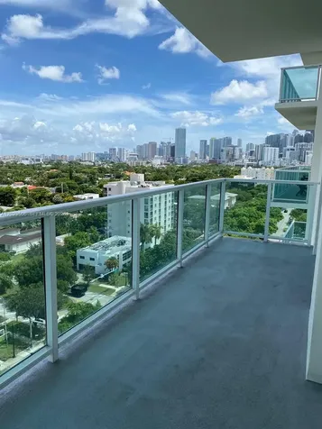150 SE 25th Road Miami FL 33129