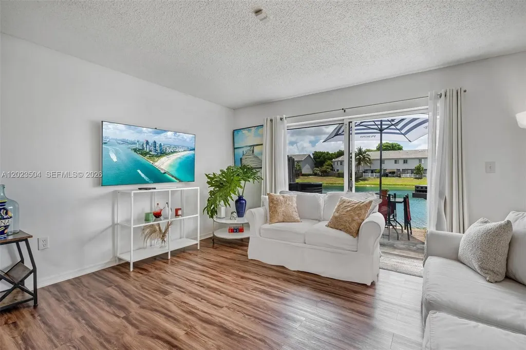 14207 SW 121st Place Miami FL 33186