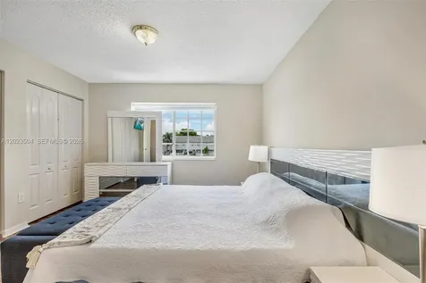 14207 SW 121st Place Miami FL 33186