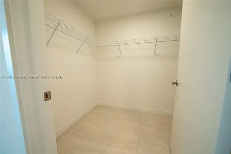 77 SE 5th Street Miami FL 33131