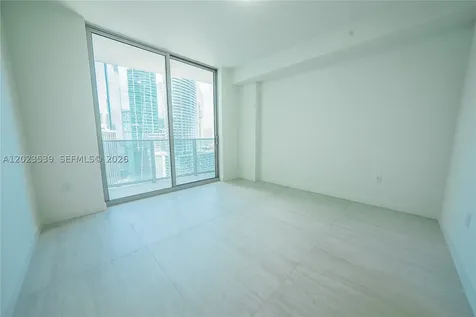 77 SE 5th Street Miami FL 33131