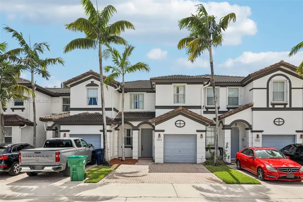 7616 NW 114th Path Doral FL 33178