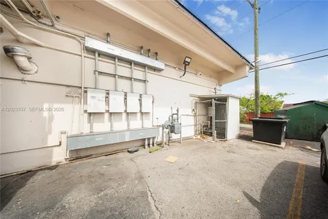652 East 9th Street Hialeah FL 33010