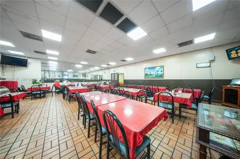 652 East 9th Street Hialeah FL 33010
