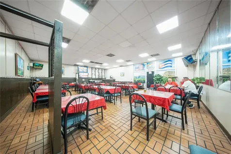 652 East 9th Street Hialeah FL 33010