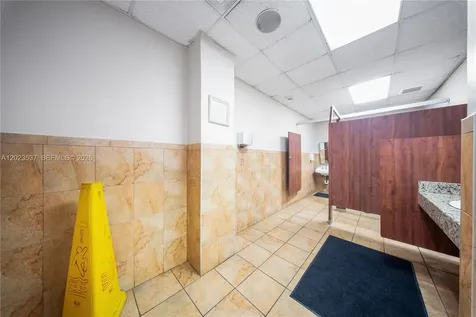 652 East 9th Street Hialeah FL 33010