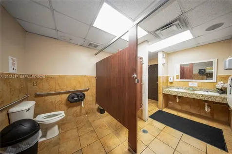 652 East 9th Street Hialeah FL 33010